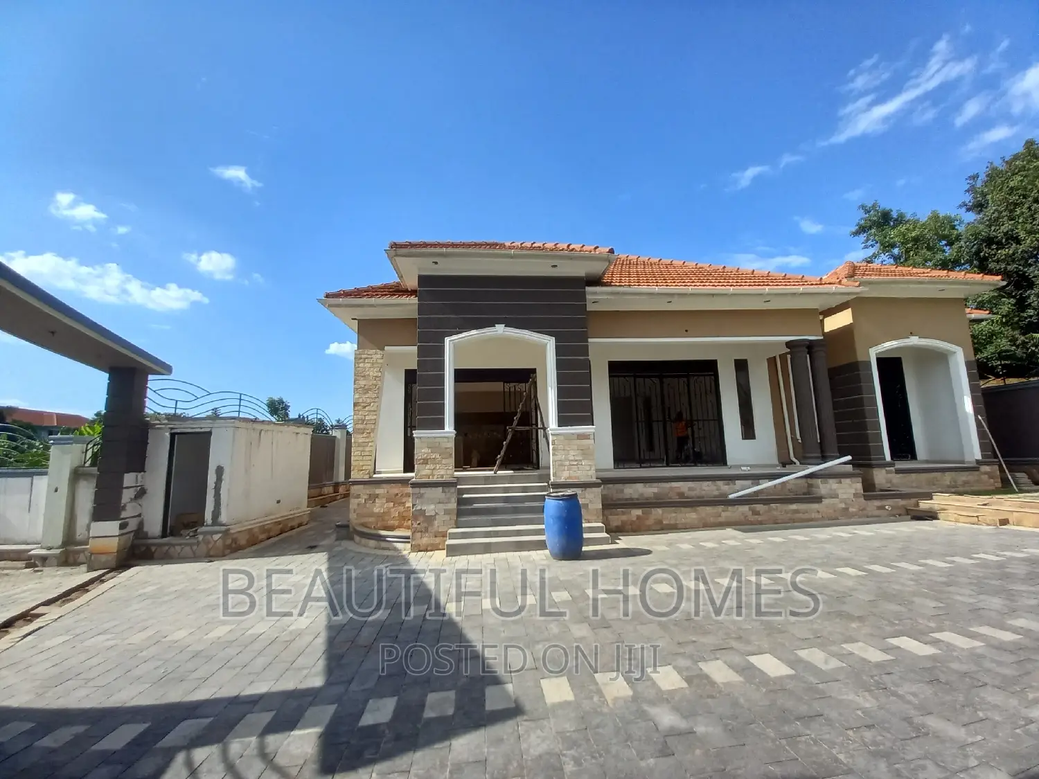 Furnished 5bdrm Bungalow in Kira Along Mamerito, Central Division in Central Division