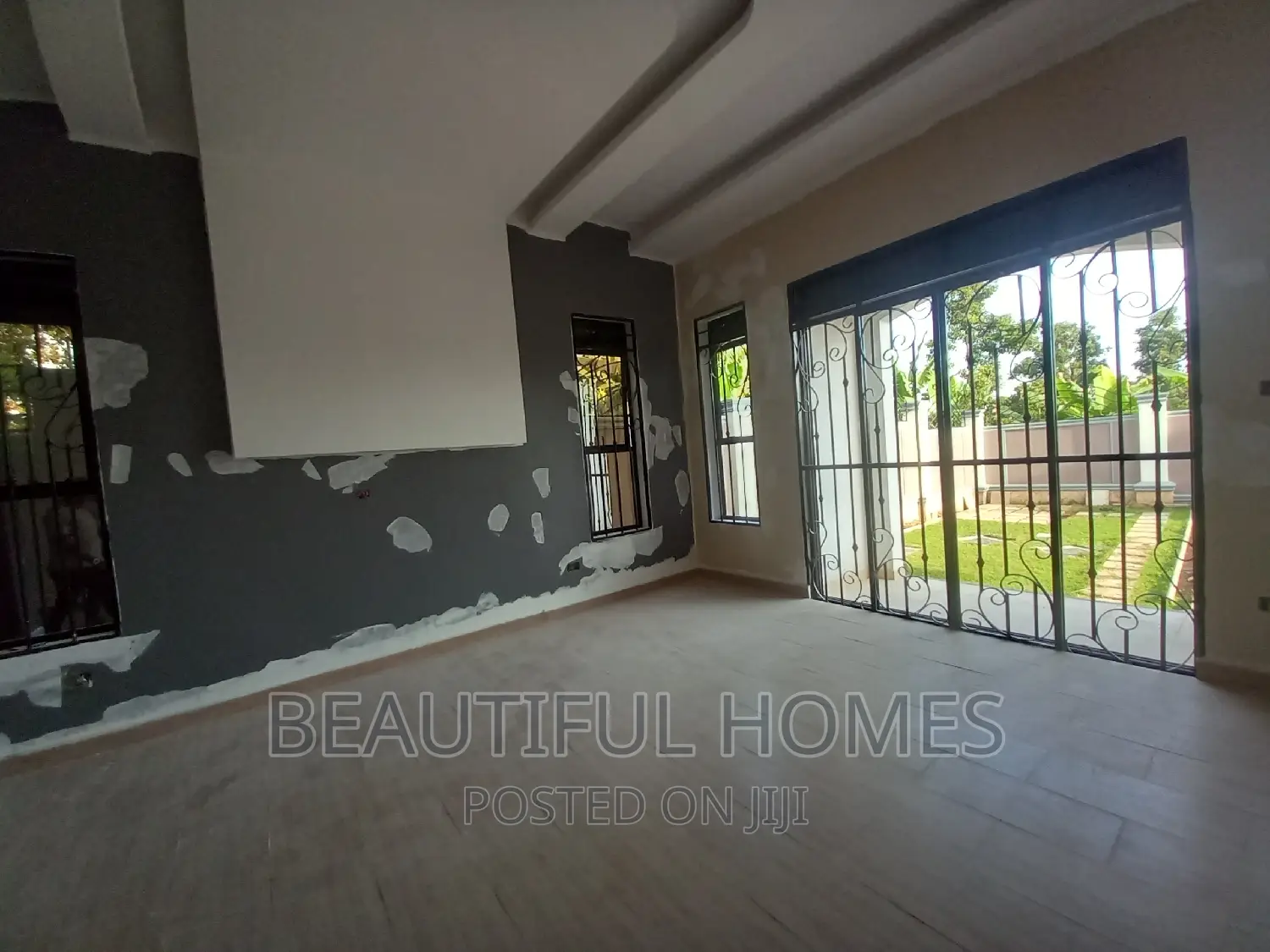 Furnished 5bdrm Bungalow in Kira for sale in Kira
