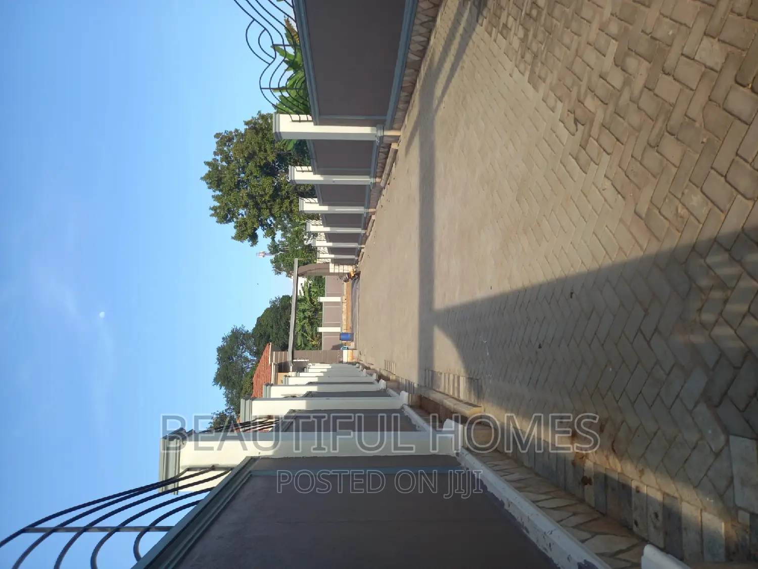 Furnished 5bdrm Bungalow in Kira for sale in Kira