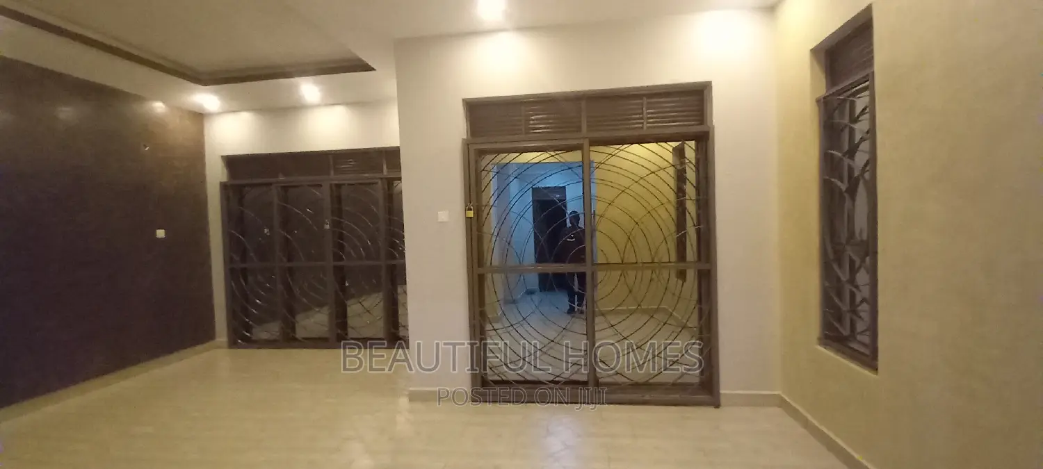 Furnished 4bdrm House in Kira for sale in Kira
