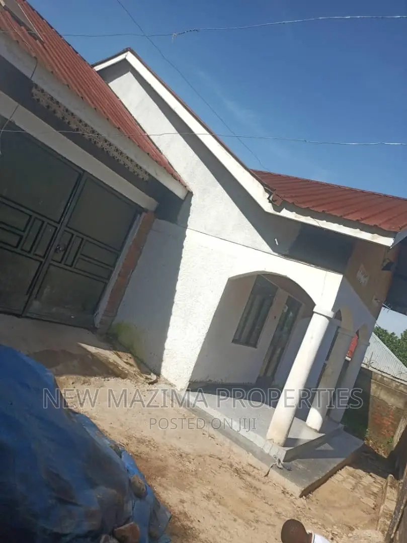 3bdrm House in Kyengera Kaziga, Division A for sale in Division A