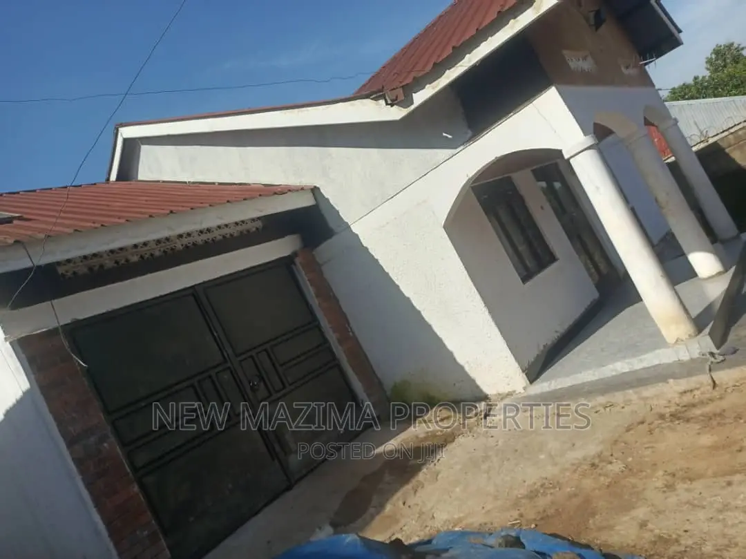 3bdrm House in Kyengera Kaziga, Division A for sale in Division A