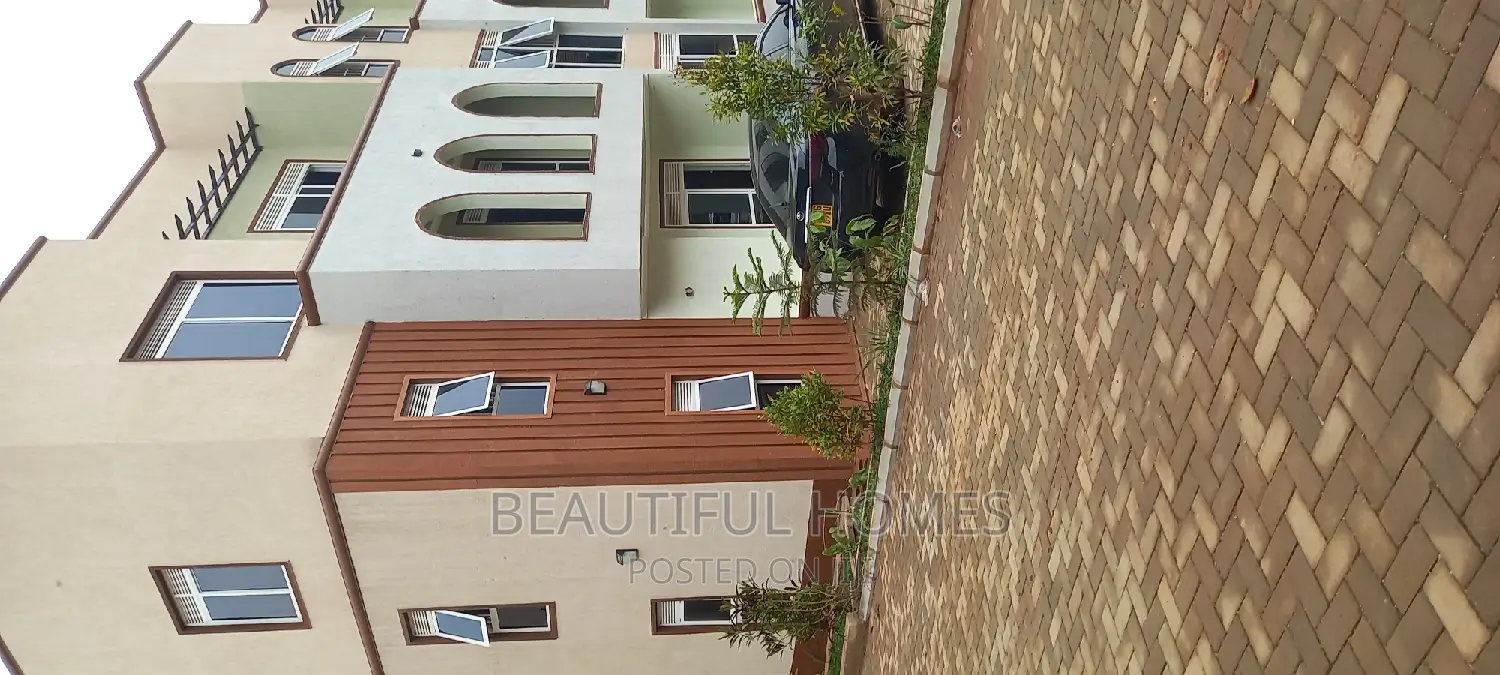 Furnished 2bdrm Block of Flats in Munyonyo, Makindye for sale in Makindye