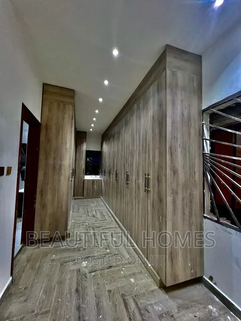 Furnished 7bdrm Mansion in Kyanja Corporate, Central Division for sale in Central Division