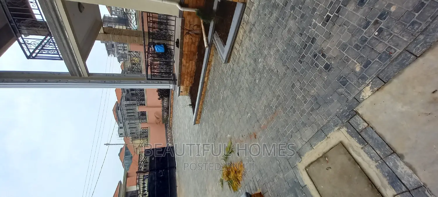 Furnished 6bdrm Duplex in Kyanja, Central Division for sale in Central Division