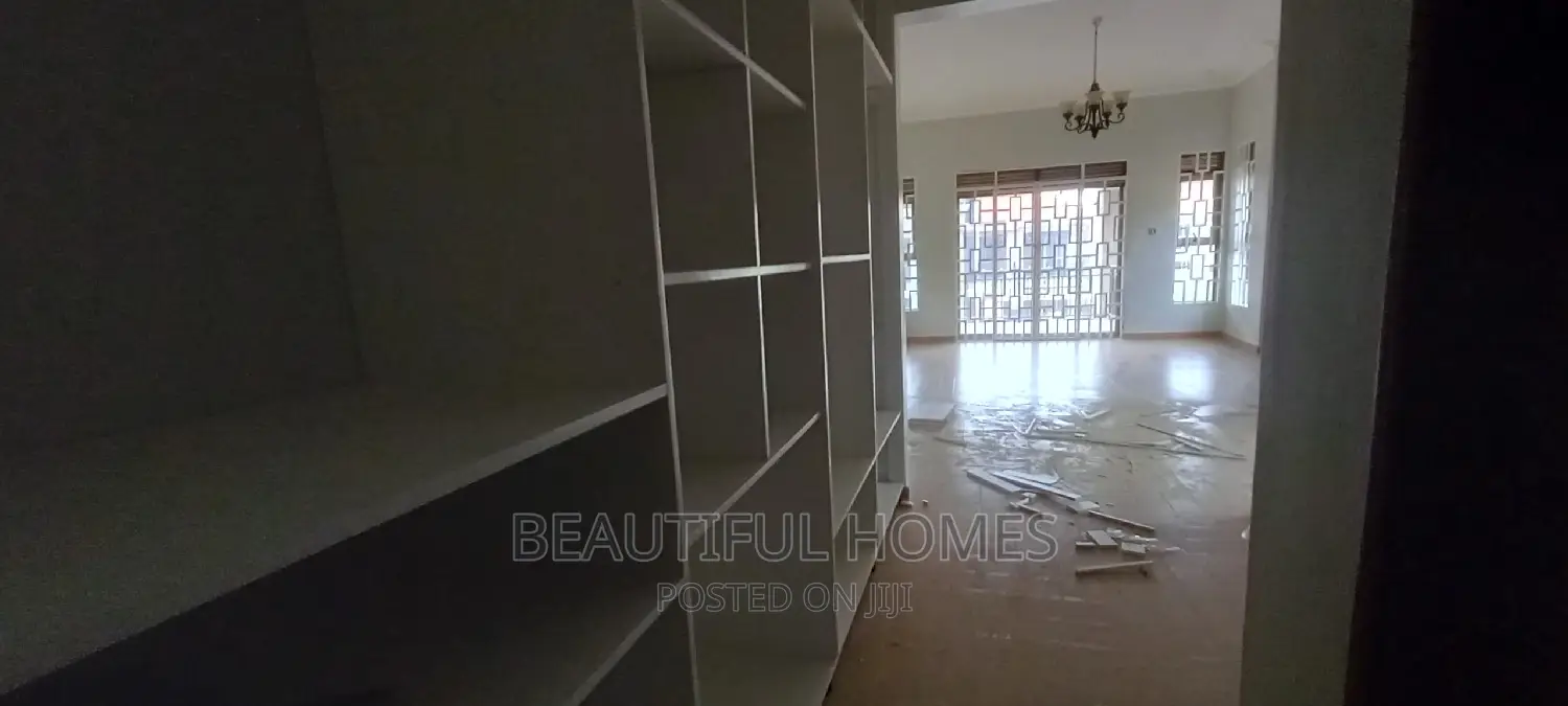 Furnished 6bdrm House in Kyanja, Central Division for sale in Central Division
