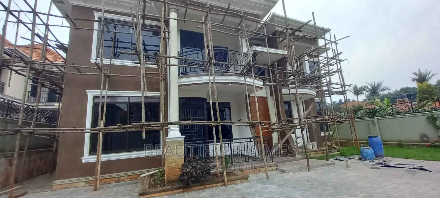 Furnished 6bdrm Duplex in Kyanja All Corporate, Central Division in Central Division