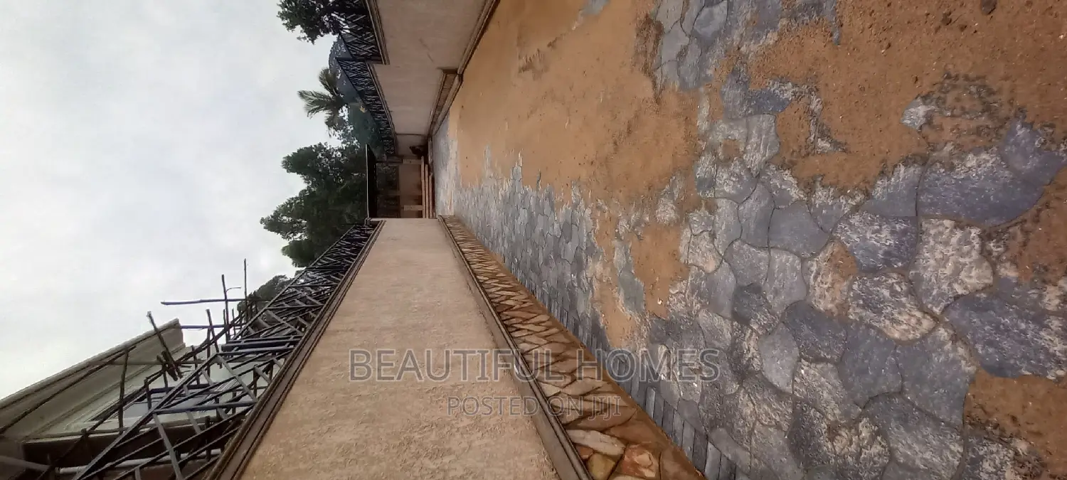 Furnished 6bdrm House in Kyanja, Central Division for sale in Central Division