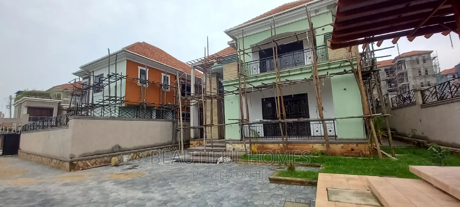 Furnished 6bdrm Mansion in Kyanja Expatriate, Central Division in Central Division