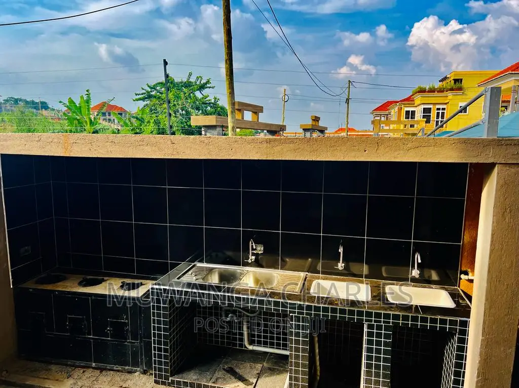 7bdrm Duplex in Fs Properties Ltd, Central Division for sale in Central Division
