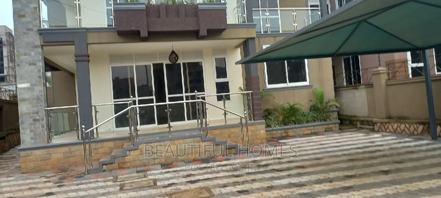 Furnished 5bdrm Duplex in Kyanja, Central Division for sale in Central Division