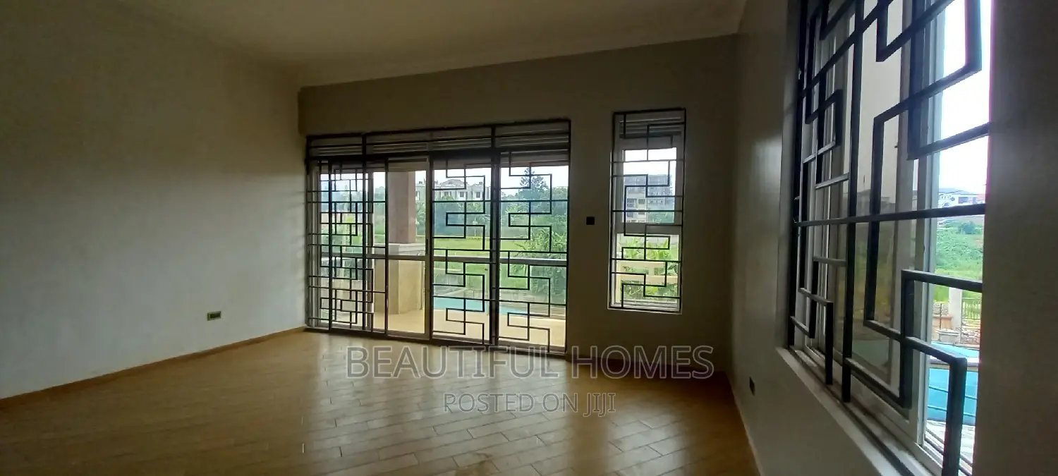 Furnished 5bdrm Duplex in Kyanja Rich Estate, Nakawa for sale in Nakawa