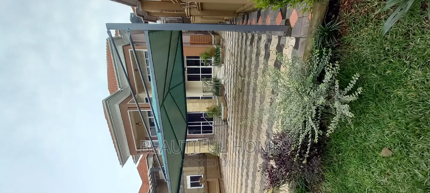 Furnished 5bdrm Duplex in Kyanja, Nakawa for sale in Nakawa