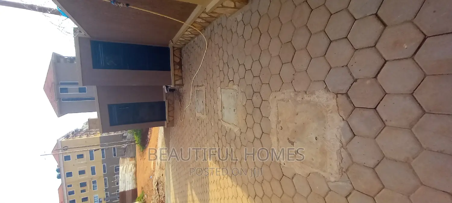 Furnished 2bdrm Apartment in Kyanja, Nakawa for sale in Nakawa