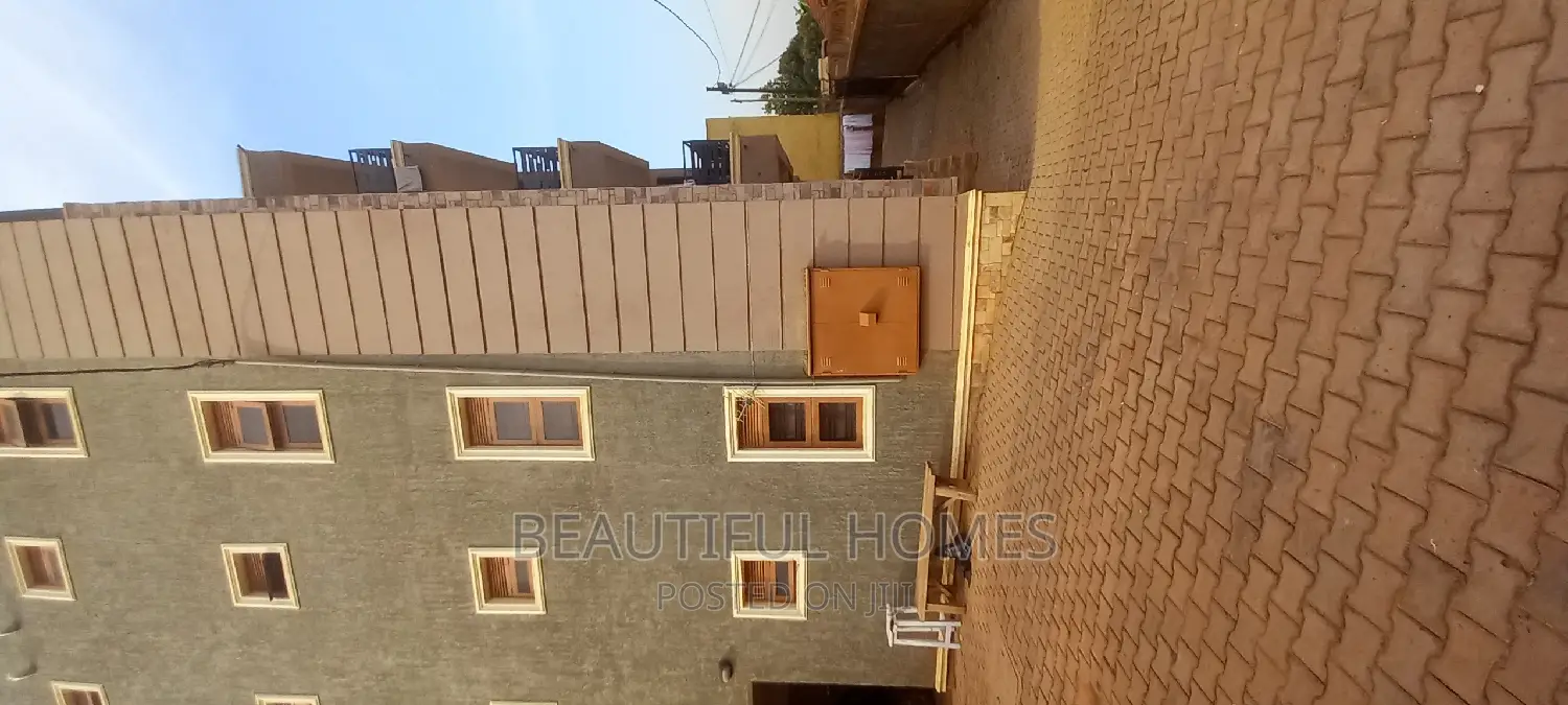 Furnished 2bdrm Apartment in Kyaliwajjara, Central Division for sale in Central Division