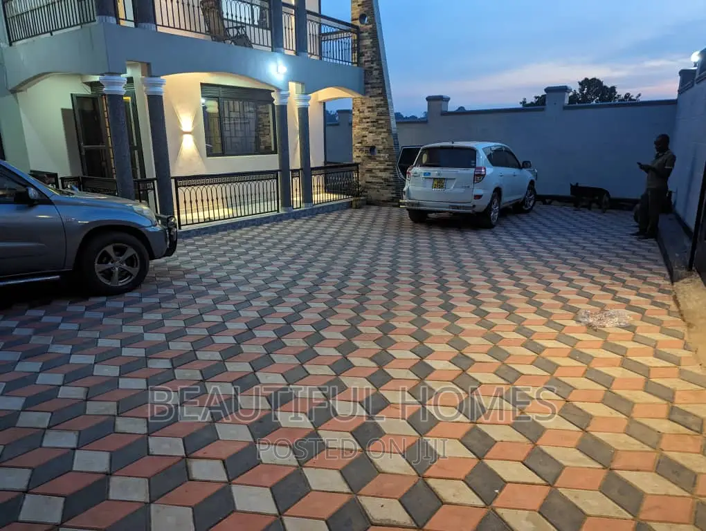 Furnished 5bdrm House in Mpererwe Kitagobwa, Kawempe for sale in Kawempe