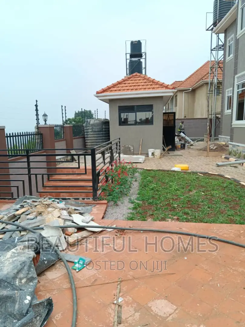 Furnished 6bdrm Mansion in Bwebajja Akright, Central Division for sale in Central Division