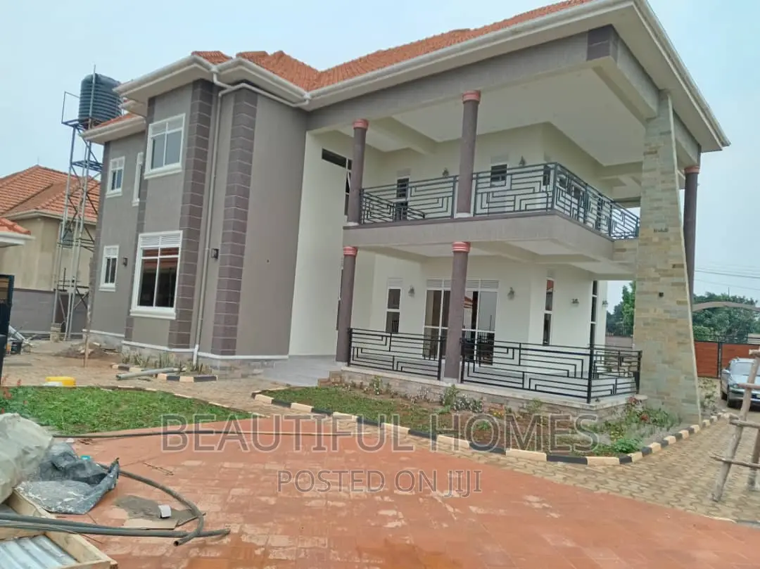 Furnished 6bdrm Mansion in Bwebajja Akright, Central Division for sale in Central Division