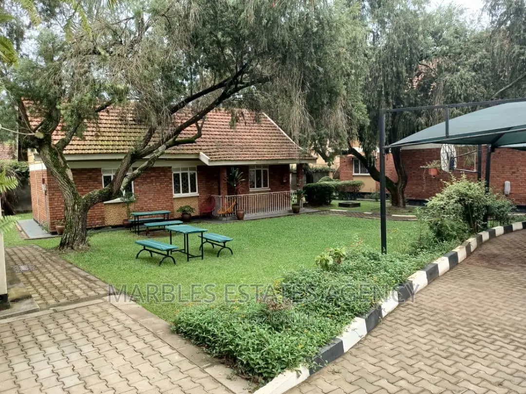 7bdrm Villa in Bugolobi, Central Division for rent in Central Division