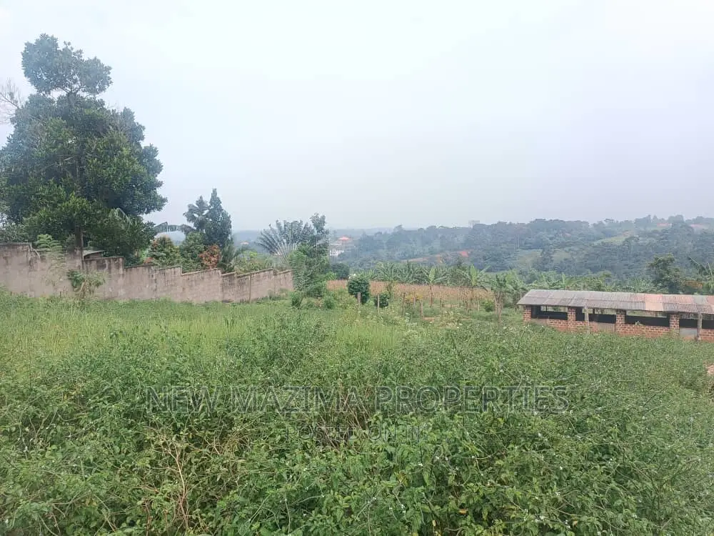 Plots With Ready Private Title Quicksale Namugongo Bukerere in Division A