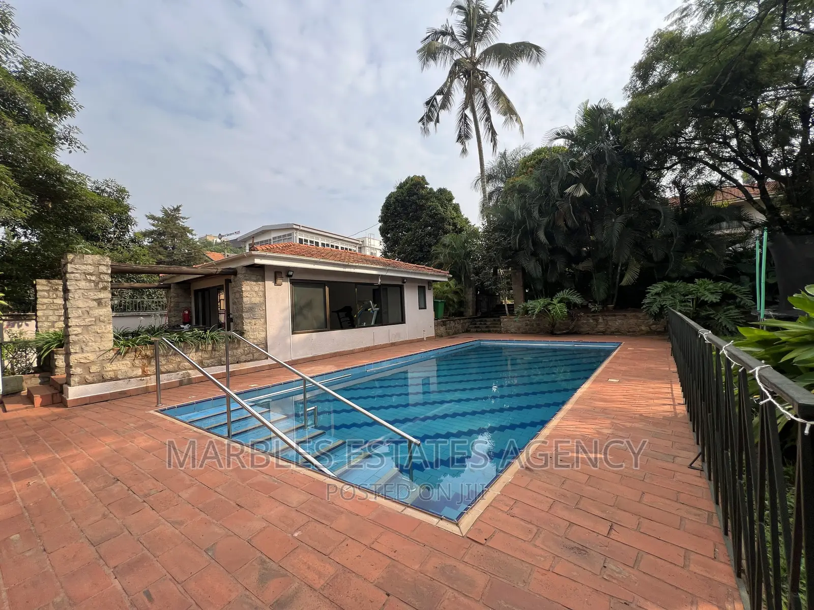 Furnished 3bdrm Apartment in Bugolobi, Central Division for rent in Central Division