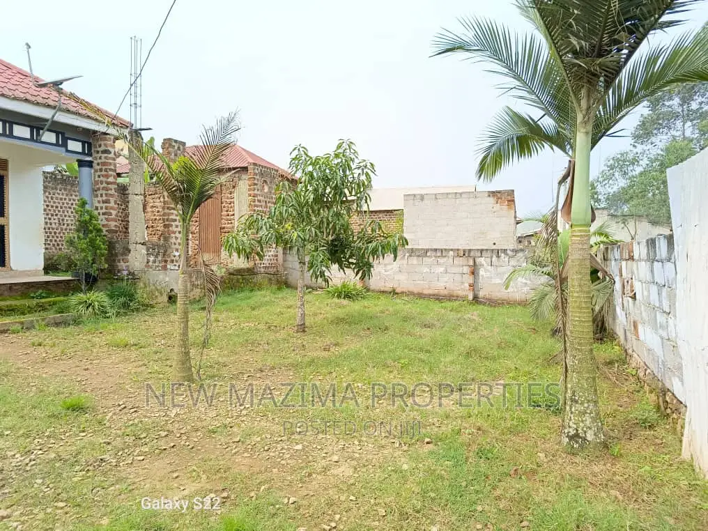 2bdrm House in Buloba, Division A for sale in Division A
