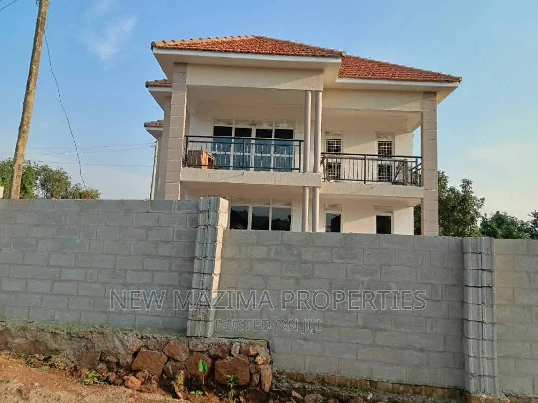 Mini Flat in Kitende Ntebe Rd, Division A for sale in Division A