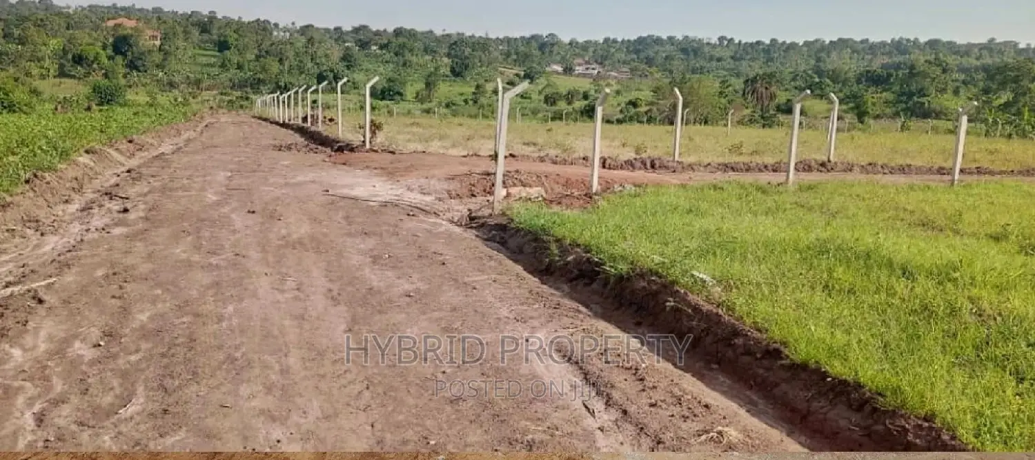 Prime Plots for Sale at Gayaza~Kiwenda [Luunga]~Gayaza Road. in Busukuma