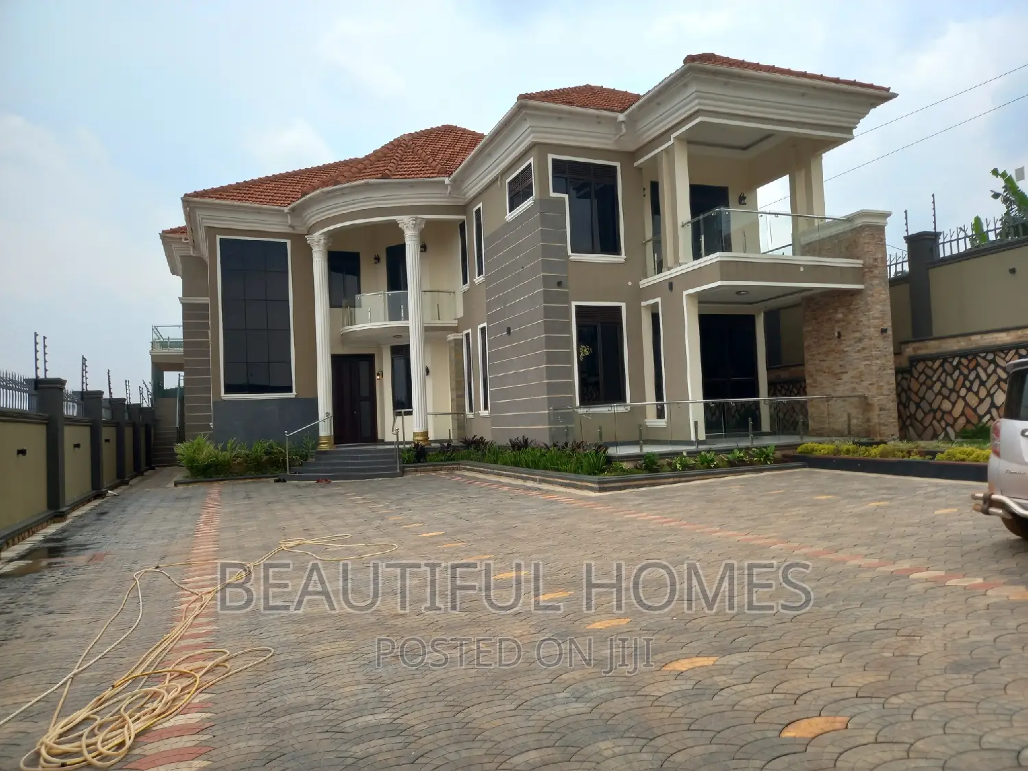 Furnished 6bdrm Duplex in Kira Town for sale in Kira