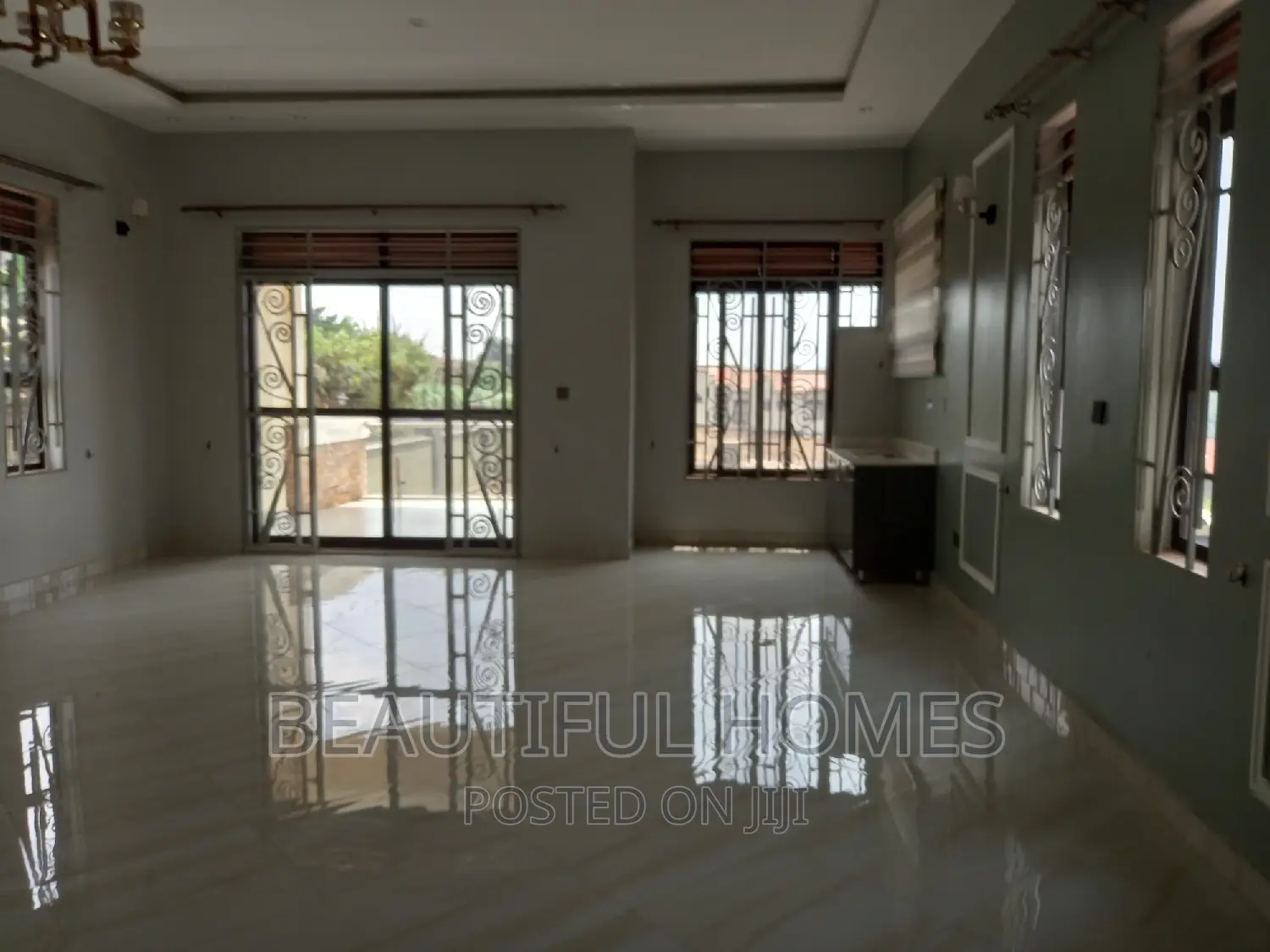 Furnished 6bdrm House in Kira for sale in Kira