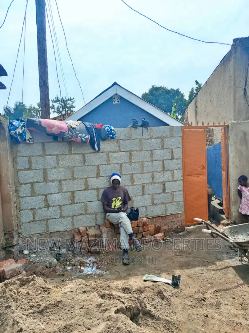 2bdrm House in Kawempe Kawanda, Division A for sale in Division A