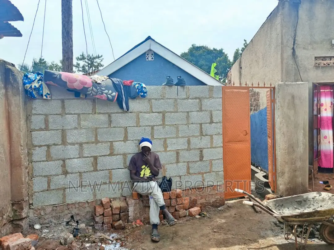 2bdrm House in Kawempe Kawanda, Division A for sale in Division A