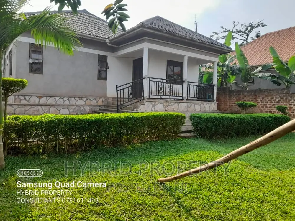 4bdrm House in Namusera~Wakiso for sale in Wakiso / Wakiso