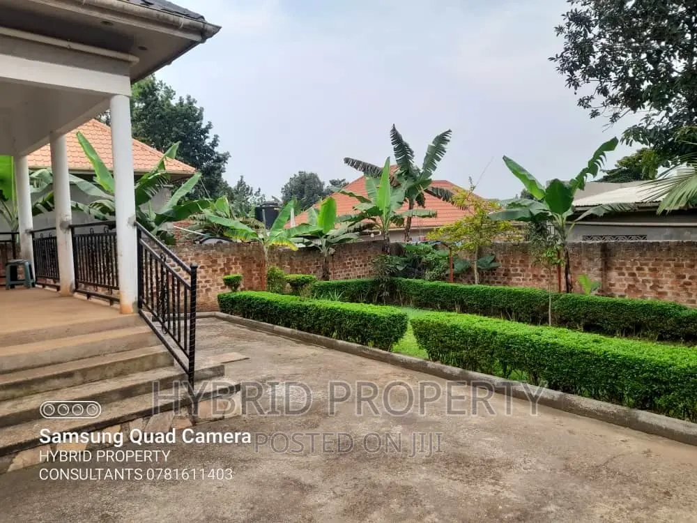 4bdrm House in Namusera~Wakiso for sale in Wakiso / Wakiso