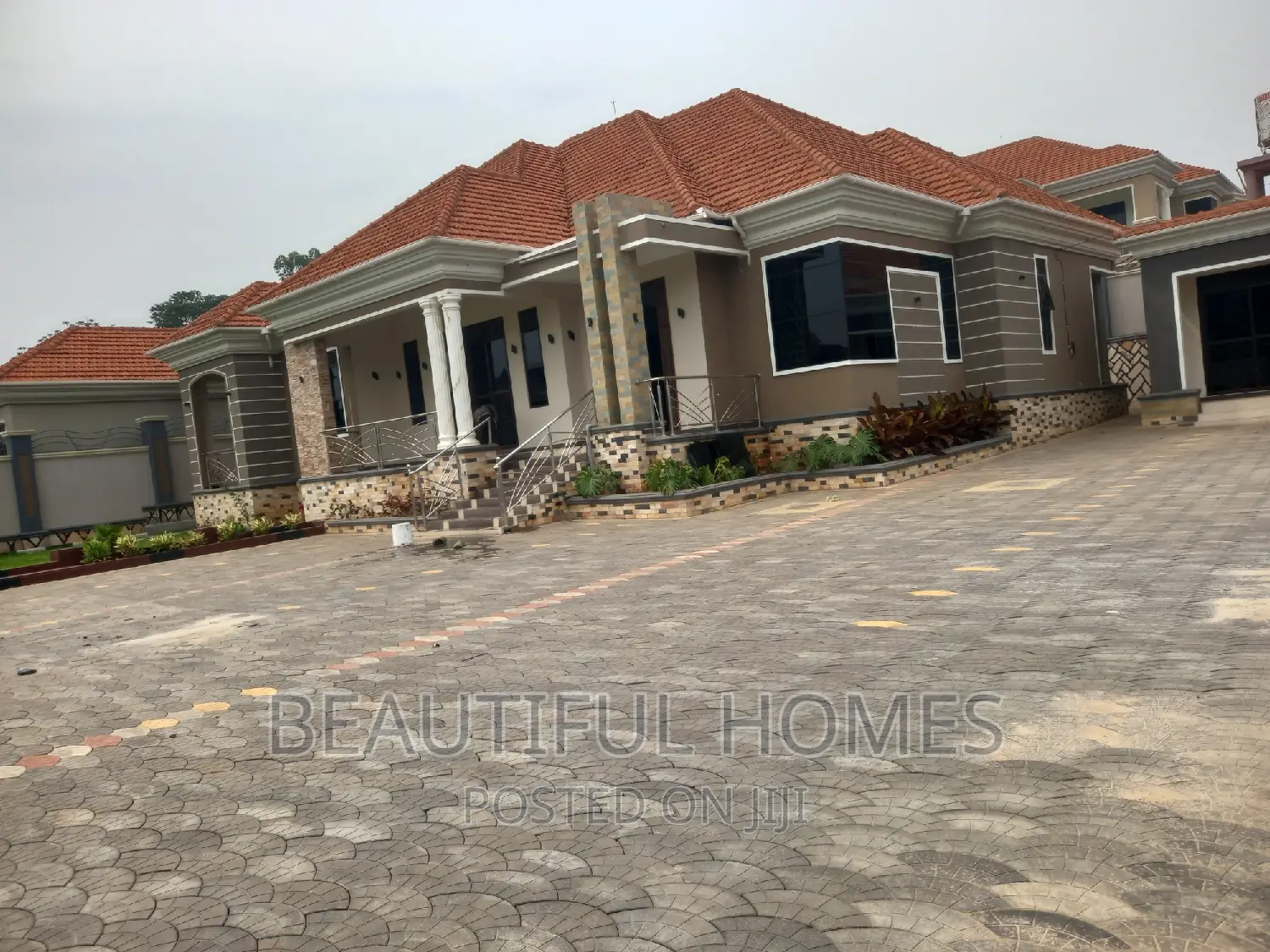 Furnished 5bdrm House in Kira for sale in Kira