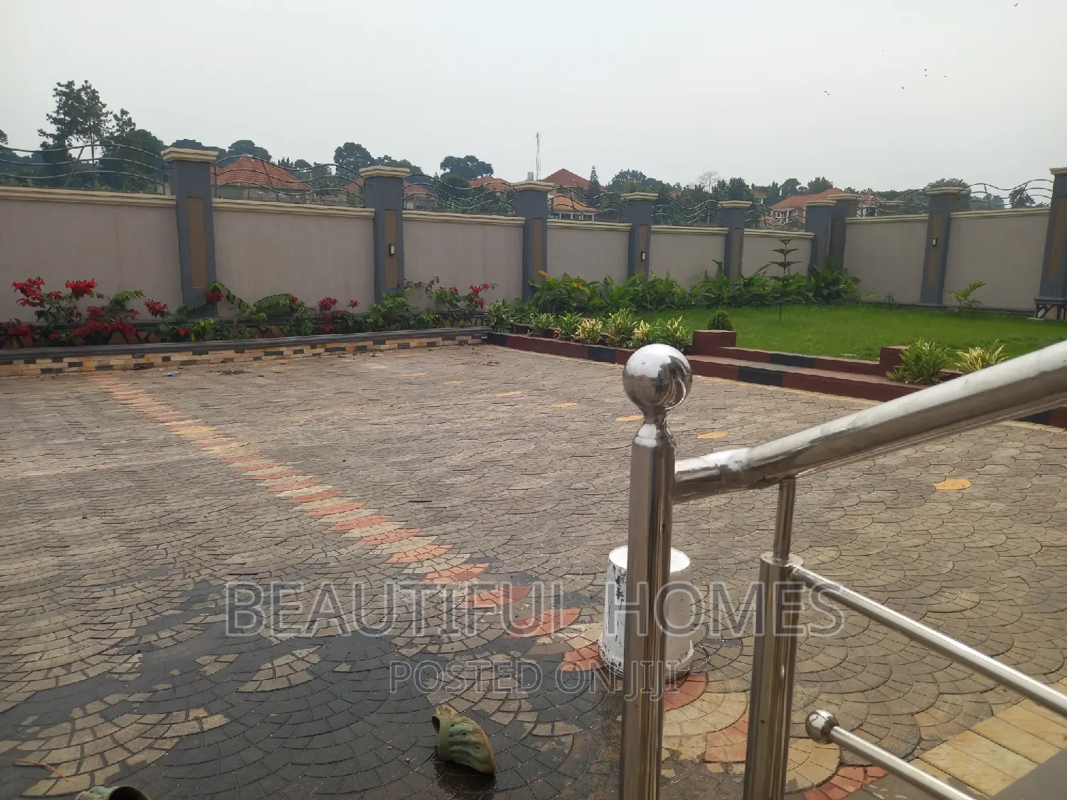 Furnished 5bdrm House in Kira for sale in Kira