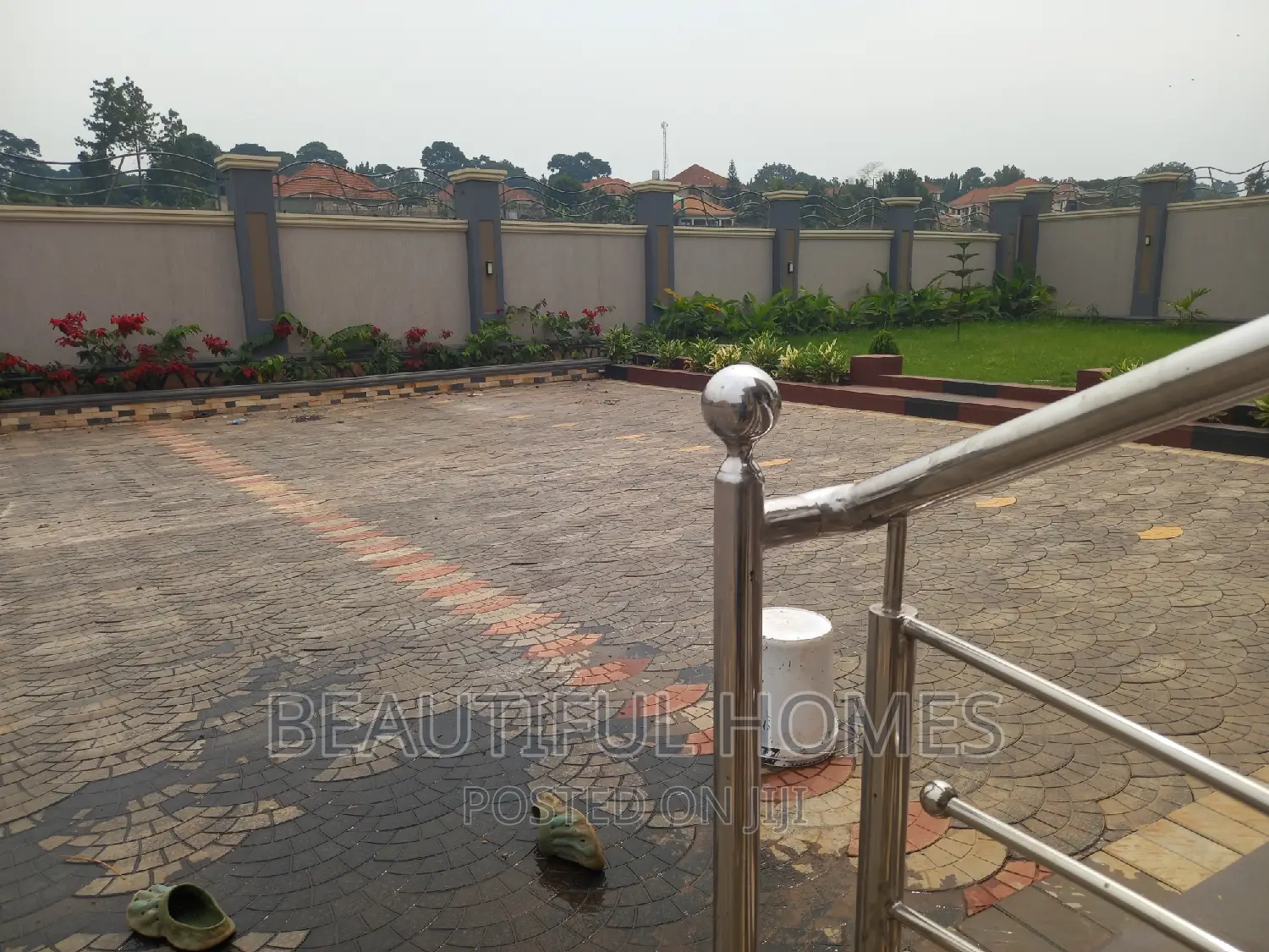 Furnished 5bdrm House in Kira for sale in Kira