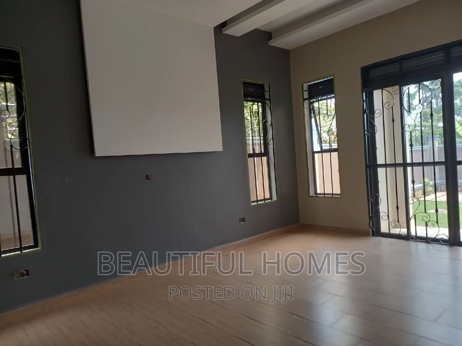 Furnished 5bdrm House in Kira for sale in Kira