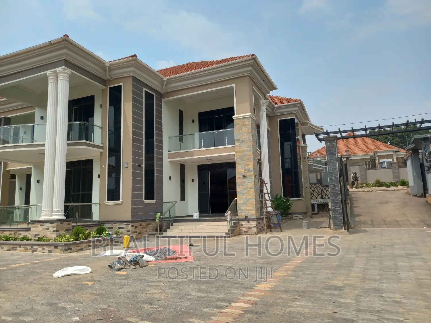 Furnished 6bdrm Mansion in Kira for sale in Kira