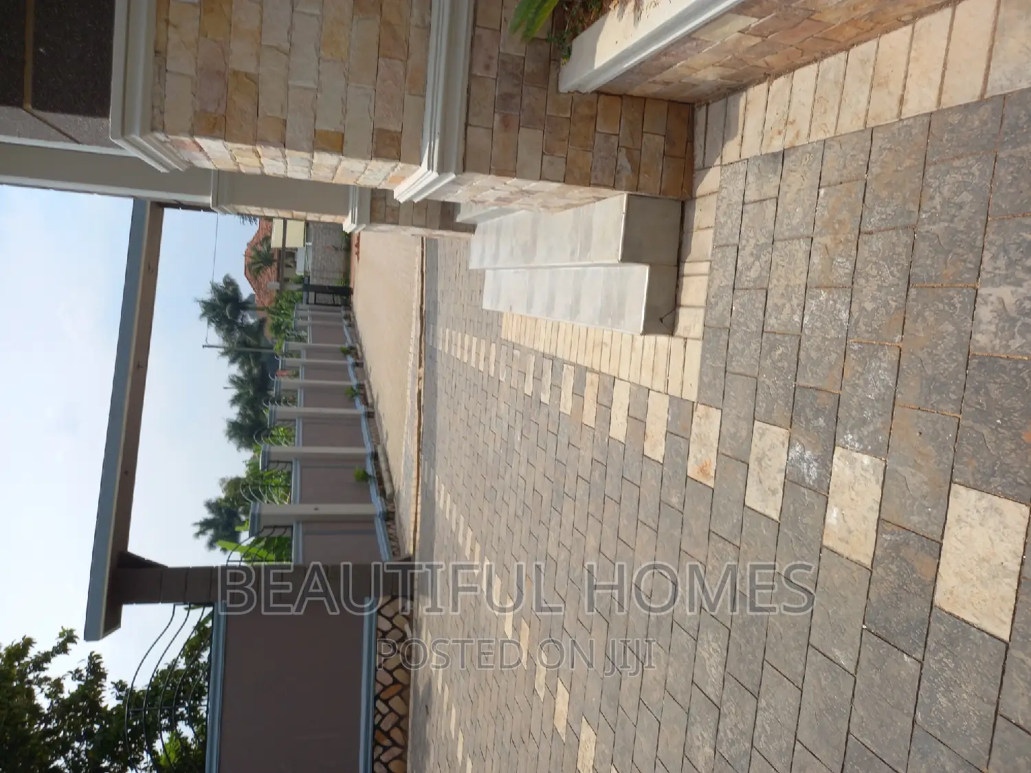 Furnished 5bdrm Bungalow in Kira for sale in Kira