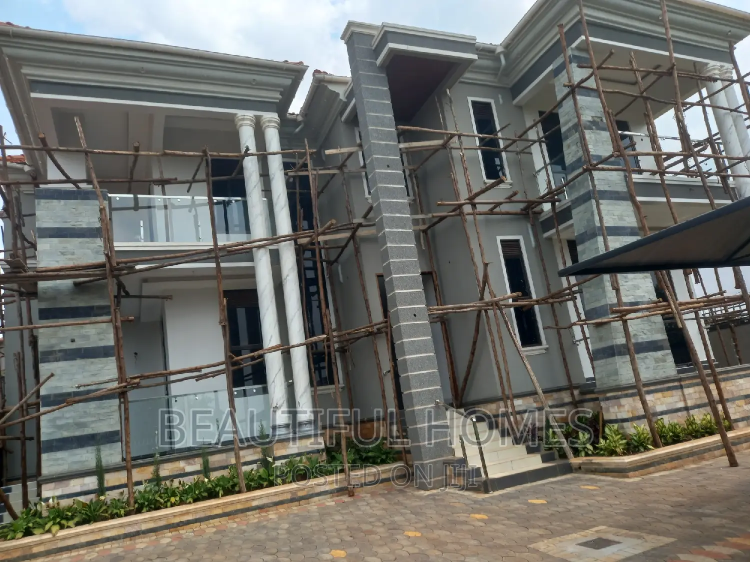Furnished 6bdrm Duplex in Kira Town, Central Division for sale in Central Division