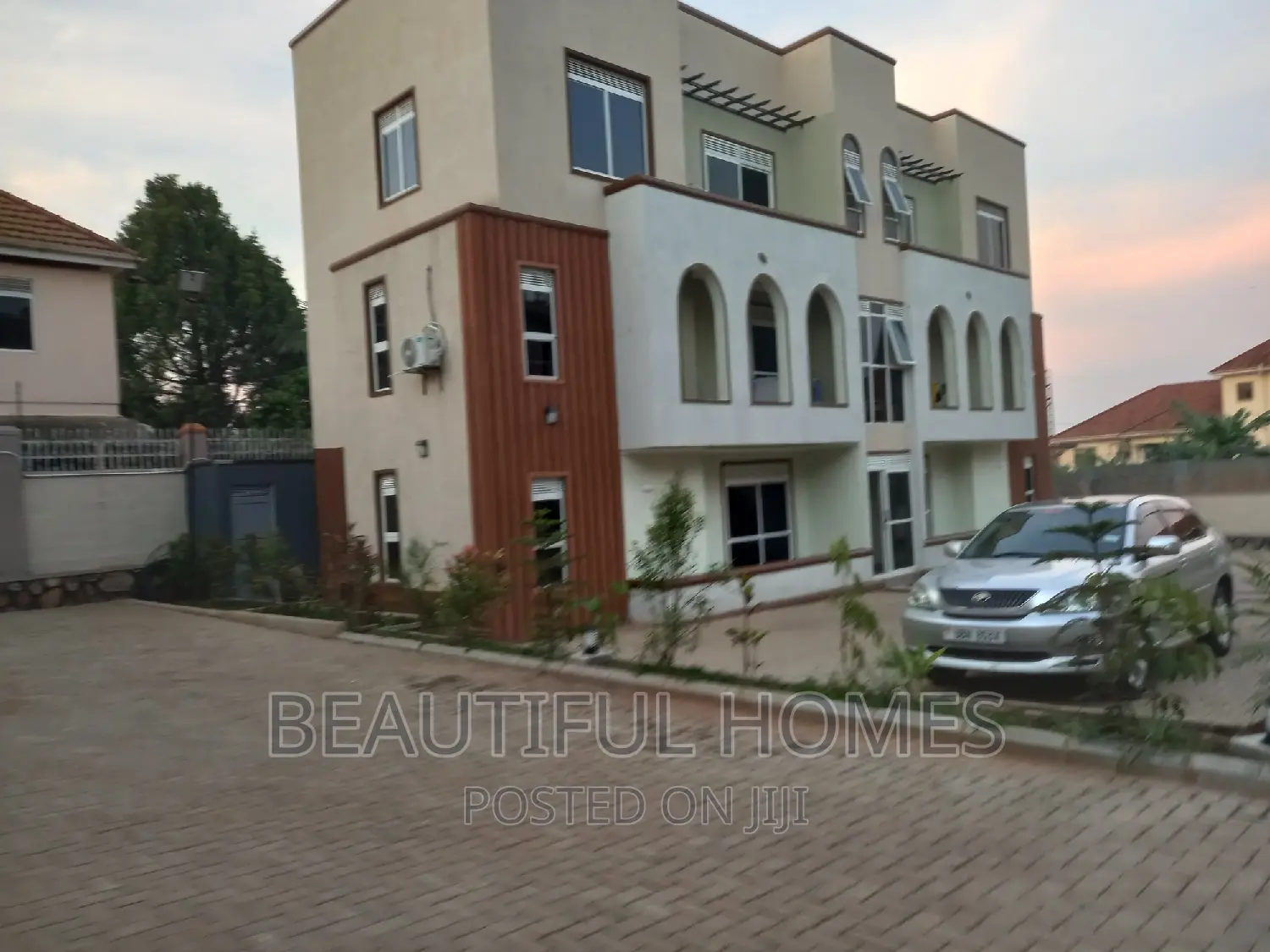 Furnished 2bdrm Apartment in Munyonyo Wavah, Makindye for sale in Makindye