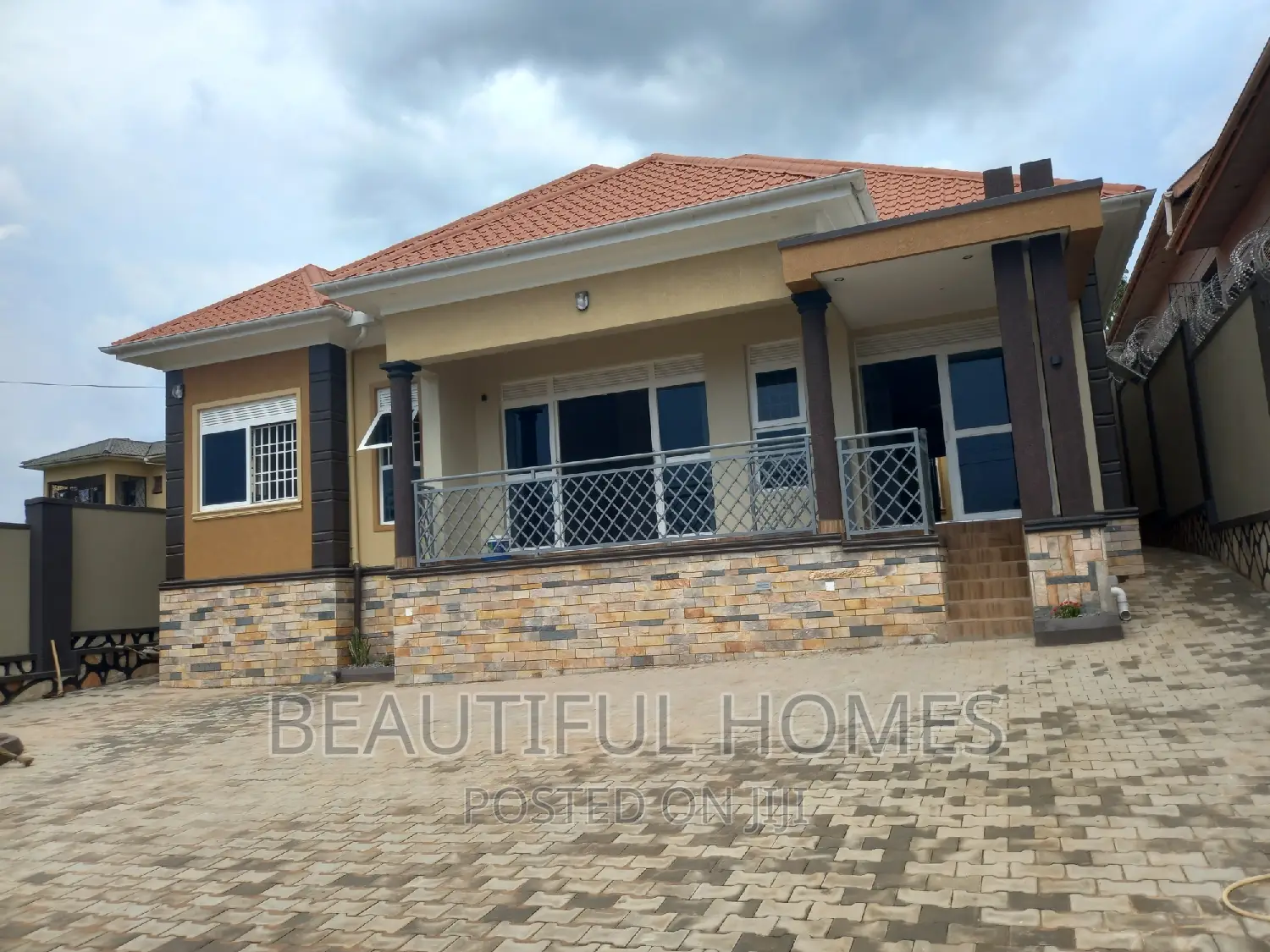 Furnished 4bdrm Bungalow in Kira for sale in Kira