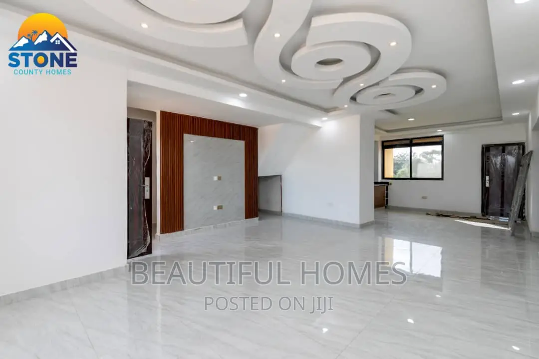 Furnished 3bdrm Condo in Bugolobi, Nakawa for sale in Nakawa