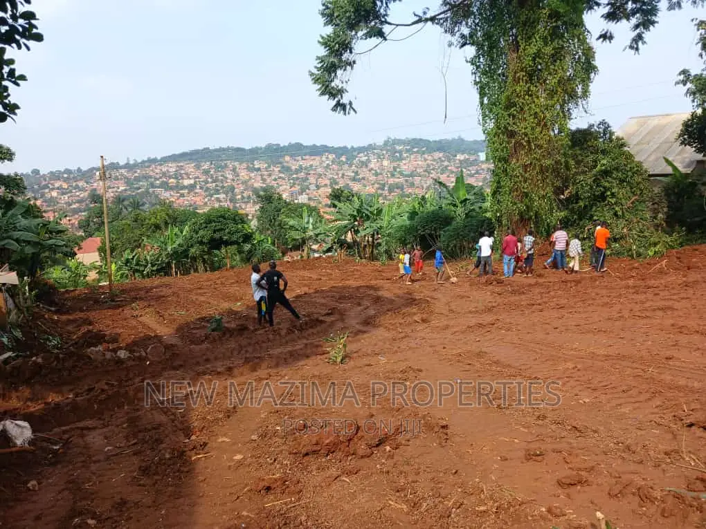 Very Beautiful Plots on Quicksale in Heart of Najjanankumbi in Division A