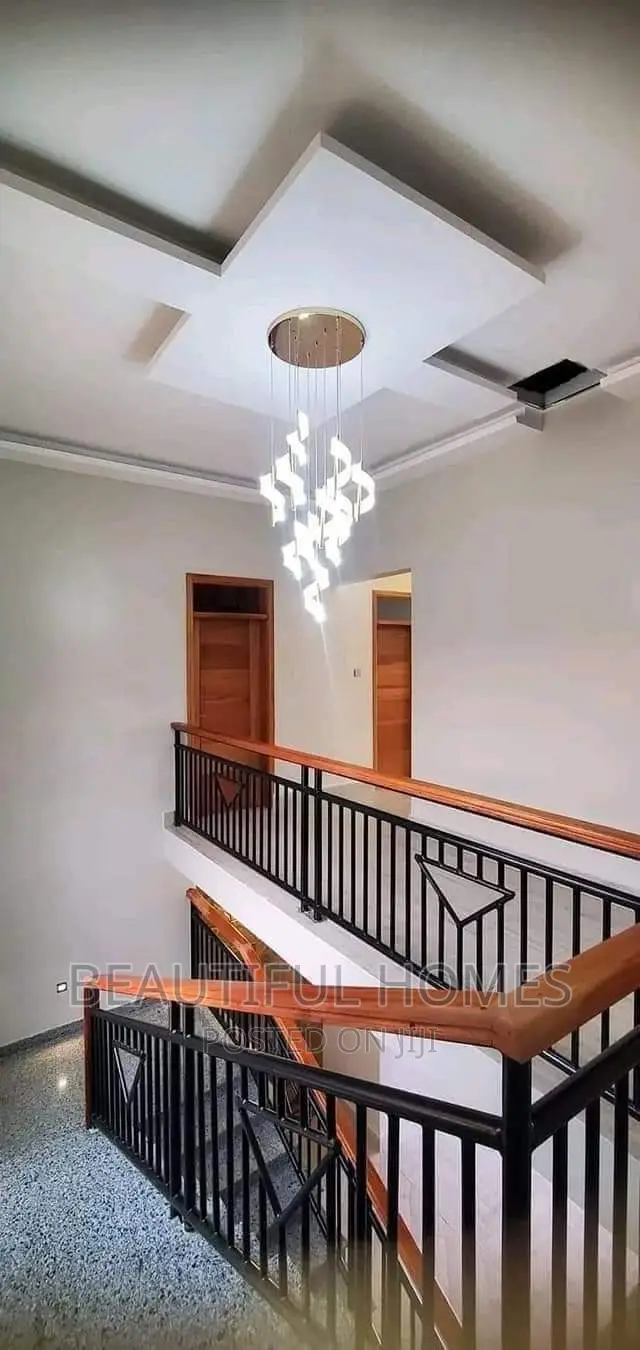 Furnished 6bdrm Mansion in Munyonyo Lake View, Makindye for sale in Makindye