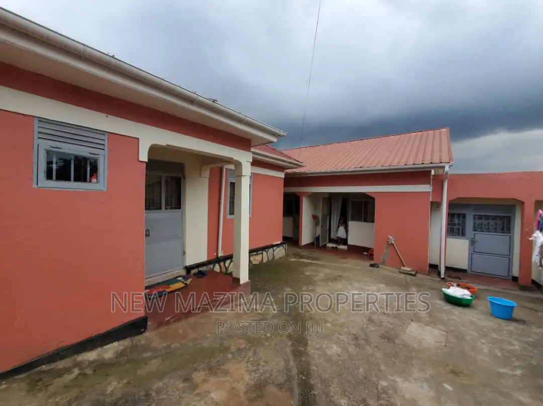 3bdrm House in Bunga Kawuku, Division A for sale in Division A