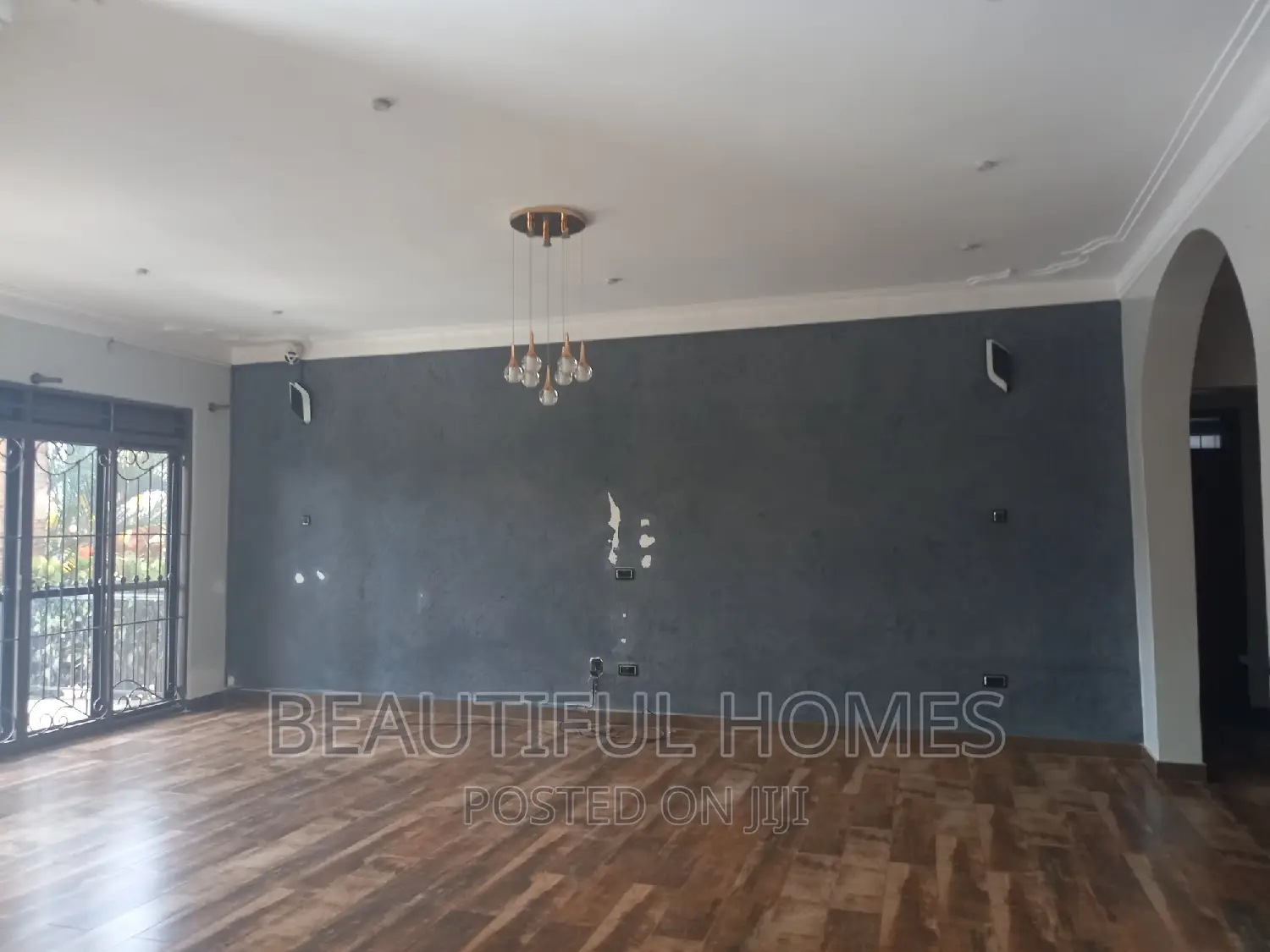 Furnished 6bdrm Mansion in Kyanja, Nakawa for sale in Nakawa