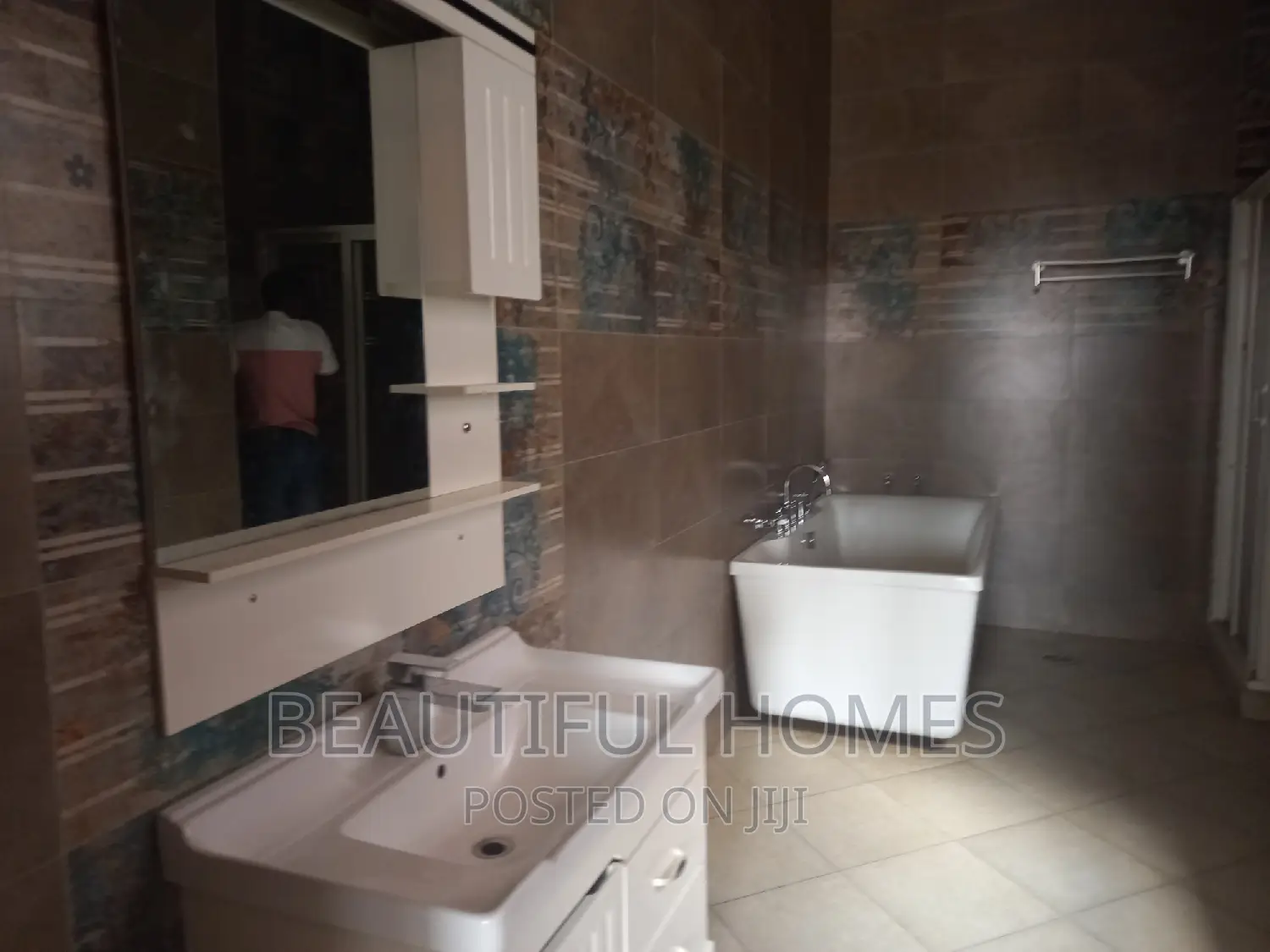 Furnished 6bdrm Mansion in Kyanja, Nakawa for sale in Nakawa