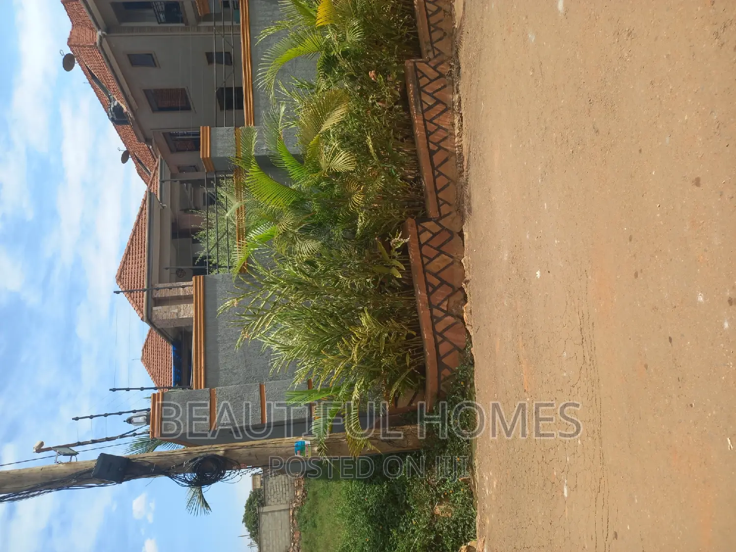 Furnished 6bdrm Duplex in Kyanja Rich, Nakawa for sale in Nakawa